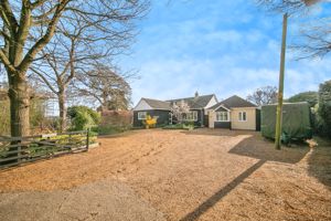 MOORS LANE- click for photo gallery